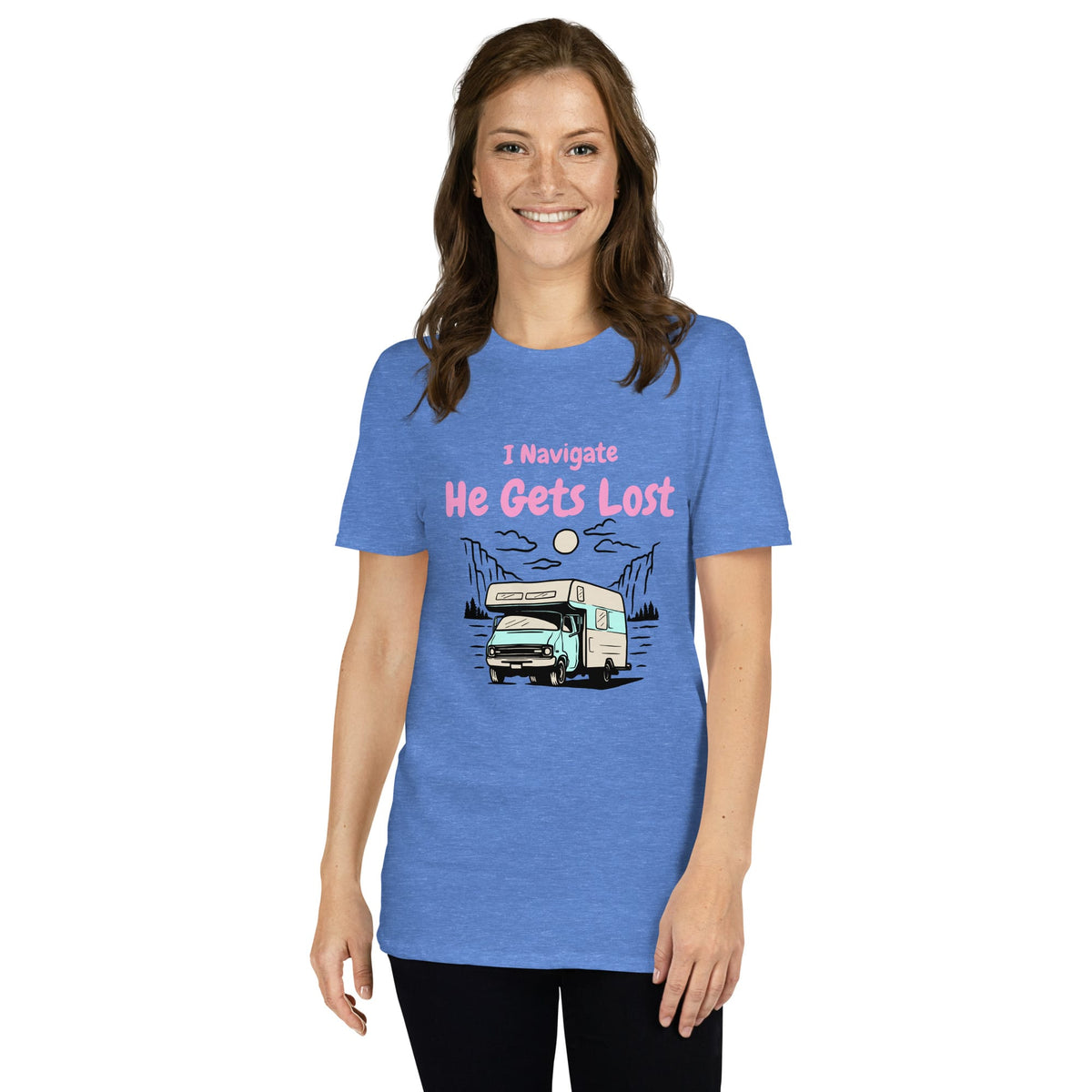 TeBar-design T-SHIRT Vanlife T-Shirt voor Vrouwen - I Navigate, He Gets Lost Vanlife T-Shirt Vrouwen | I Navigate, He Gets Lost